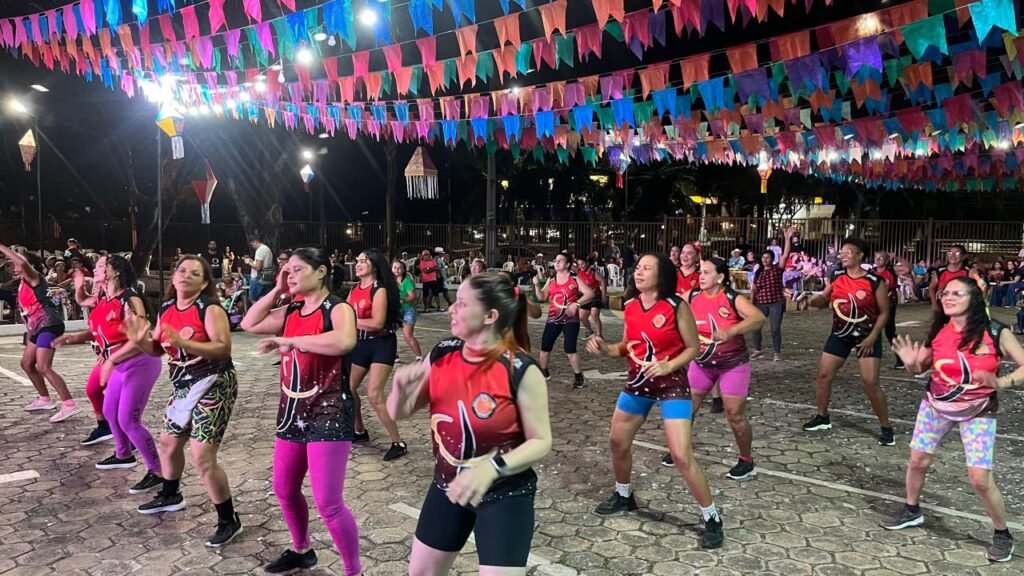 Atividade na Zumba do CVT